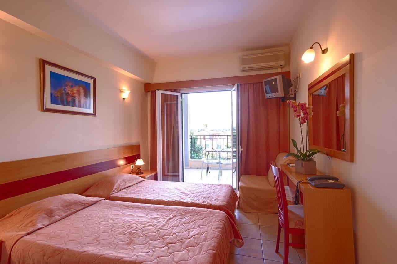 Отель Corfu Hellinis 3*