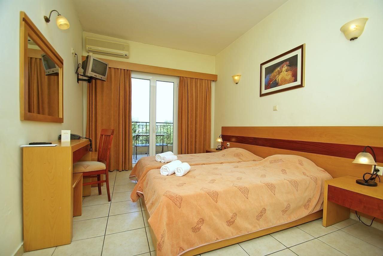 Corfu Hellinis Отель 3*