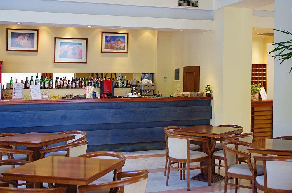 Corfu Hellinis Отель 3*